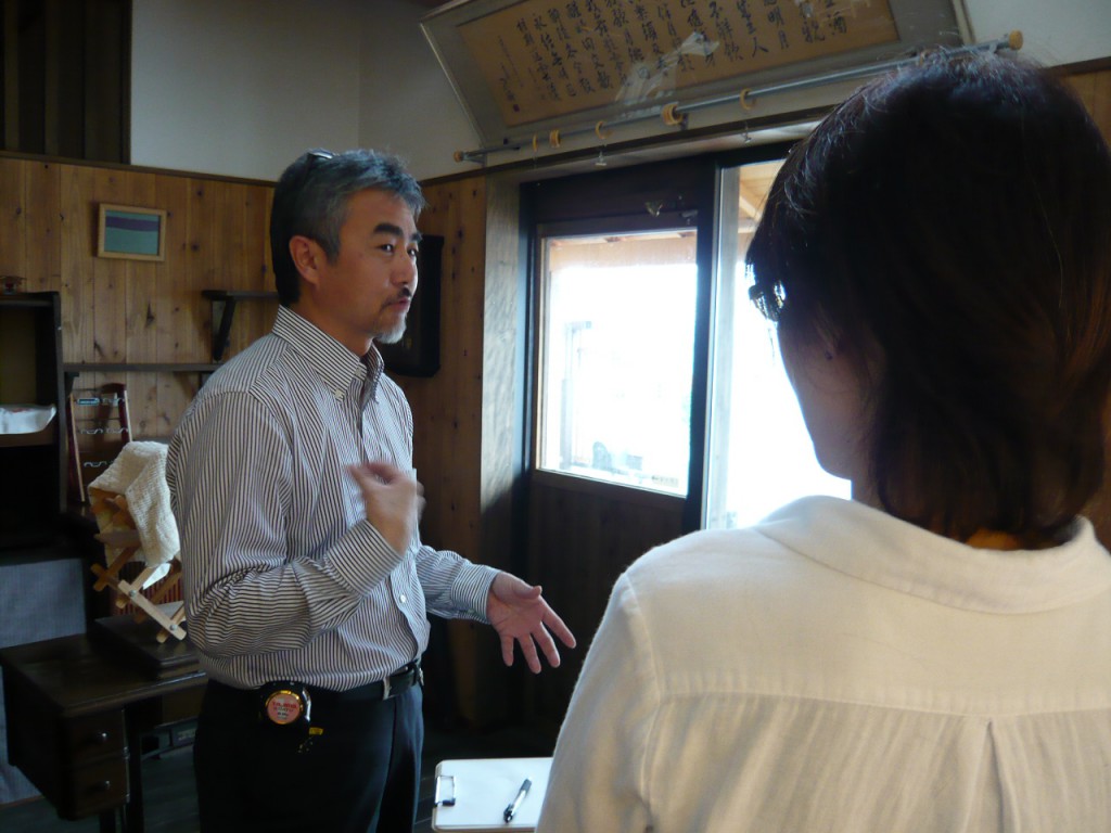 豊橋の看板屋さんの取材風景