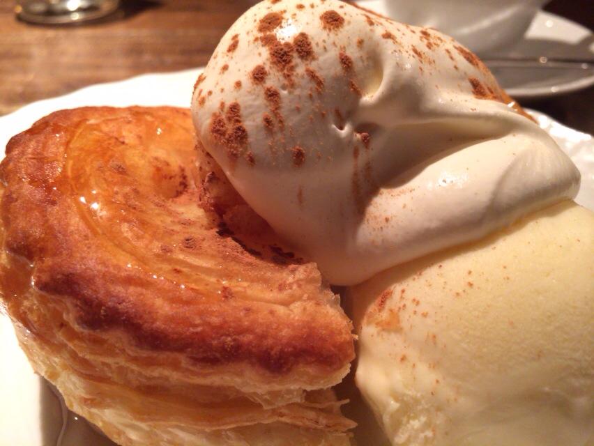 名古屋の栄でアップルパイで有名なカフェの人気の理由♬